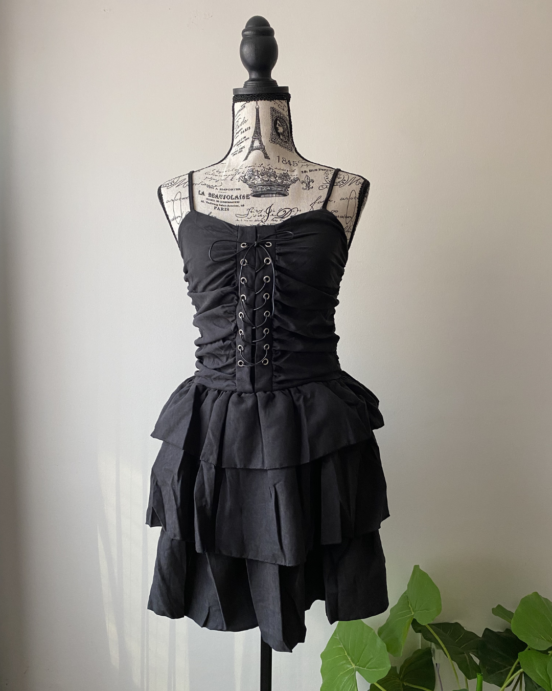 Vestido corse con vuelitos